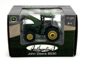 ERTL - Authentics #1 - John Deere 8530 - 1:64 Scale #15769 (hood opened) - Picture 1 of 4