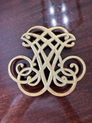 VIRGINIA METALCRAFTERS (VM) Vintage años 50 Thomas Jefferson Latón Trivet 1951 Foto 1 de 4