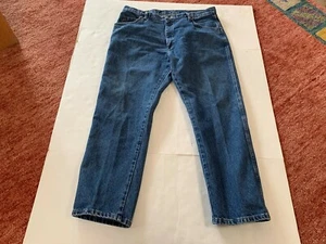 Wrangler Jeans ~ Medium wash ~ Tag 40X30 - Picture 1 of 6