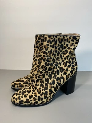 Botín Coach Drea Leopardo Cadena de Cuentas Tacón, Cremallera Pelo de Becerro Natural Talla 9 Foto 1 de 4