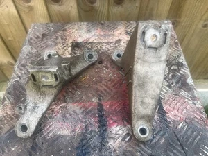 Audi 2003 S4 B6 B7 4.2 V8 engine mounting brackets engine side Bbk Bat Etc - Picture 1 of 3
