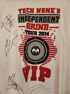 Tech N9ne AUTOGRAPHED VIP Tour Shirt, Rittz MGK, KRIZZ, And More 2014 2XL - Picture 1 of 10