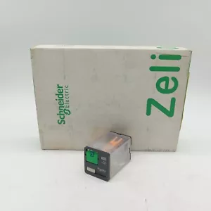 Schneider Electric RUMC31BD Relè Universale Scatola da 10 - Foto 1 di 5