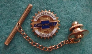 CHEVROLET 10 K Service Tie Pin w Bar & Chain Enamel MANAGEMENT GROUP Chevy 60's - Picture 1 of 3
