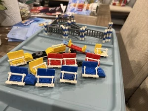 Lego Carousel 10244 Creator pezzi e pezzi assortiti più recinzione - Foto 1 di 6