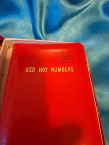 VINTAGE RED HOT ZAHLEN HEILIGE/SÜNDER ADRESSBUCH HERGESTELLT IN JAPAN FÜR AM.GRÜSSE - Bild 1 von 10