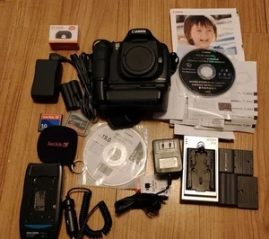 CANON EOS 10D DIGITAL CAMERA BODY+ BATT.GRIP,CHRGR,STRAP,2x 1gb SD's, MORE! - Picture 1 of 15