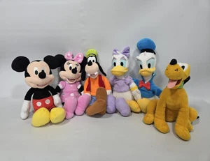 6 Disney Junior Mickey und Freunde Plüsch Stofftier Beanie Unterteil 10 Zoll Just Play - Bild 1 von 23