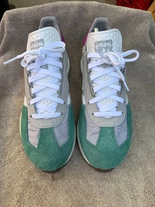 Adidas Retropy E5 Uomo Taglia 10.5 Grigio Collegiale Verde Bianco H03076 MAI INDOSSATE - Foto 1 di 5