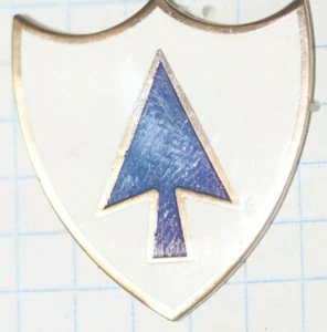 US ARMY WWII 26TH INFANTRY REGIMENT DI DUI CREST 1ST INFANTRY DIVISION - Picture 1 of 2