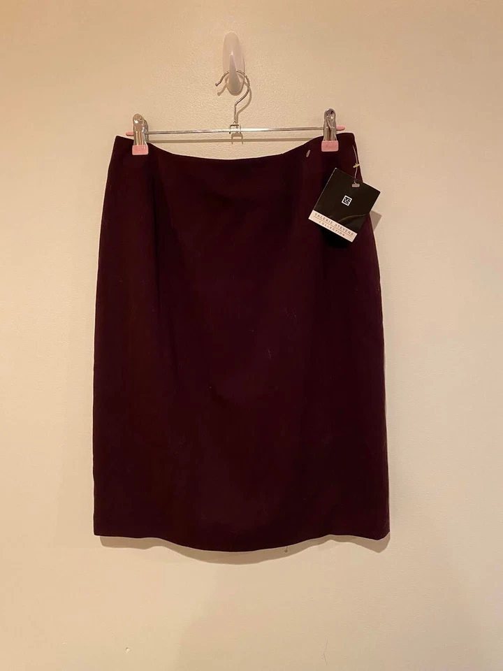 Falda lápiz morada colección Valerie Stevens talla 6 Foto 1 de 1