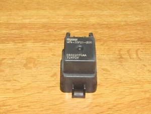 994-Chrysler Jeep Dodge 5 pines relé negro 04692079AA 72472V Tyco VF4-35F21-Z05 - Imagen 1 de 3