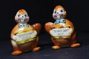 Vintage Salt and Pepper Beaver Dam Anthropomorphic Kitschy Cute Figures - Bild 1 von 7