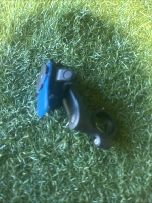 Quad Lock - Bild 1 von 2