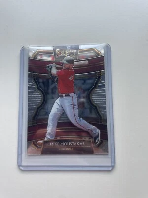 2020 Panini Select - Holo Prizm #25 Mike Moustakas - Image 1 of 2