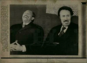 1974 Pressefoto Houari Boumedienne Anwar Sadat - DFPD71249 - Bild 1 von 2