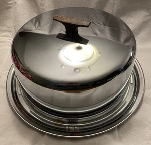 Chrome Cake Carrier Locking Lid Covered Plate Wood Look Handle Made In USA Vntg - Picture 1 of 7