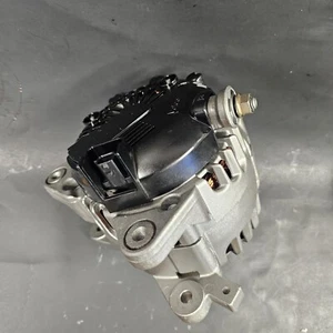 Nissan Rogue L4 2014 a 2020 2,5 litros 120 amperios alternador OEM Reman por casa rodante - Imagen 1 de 9