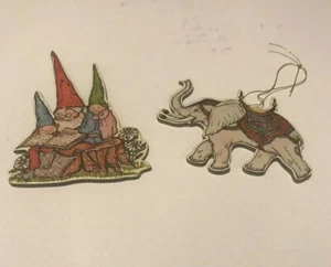 Set 2 Ornamenti Natalizi Vintage anni 80 Merrimack Editoria Gnomo ed Elefante - Foto 1 di 8