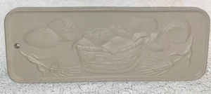 Earthenware Raised Bread Basket Motif Bread Warmer Warming Stone 11 ¼ x 4 ¼" - Picture 1 of 7