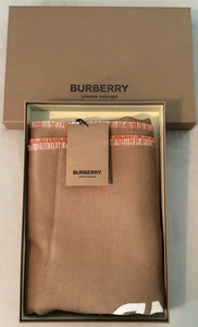 BURBERRY Reversible Wool Cape Poncho 130 X 130 CM Large size - B London Text NEW - Picture 1 of 13