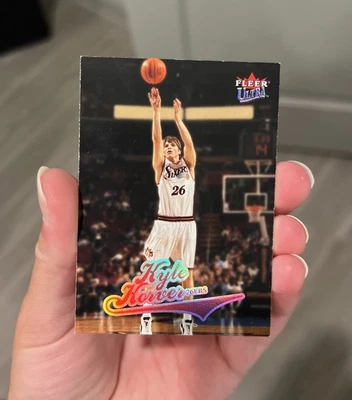 Tarjeta Fleer Ultra Kyle Korver #61 Philadelphia 76ers 2004-05 Foto 1 de 4