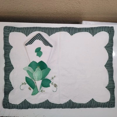 Servilletas y mantel individual vintage apliques bordados de hiedra floral. Verde. LEER Foto 1 de 4