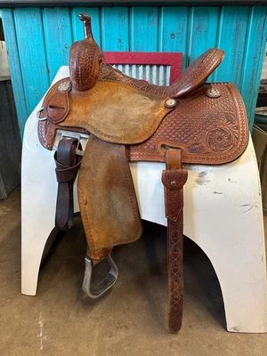 14.5" Martin Crown C Barrel Saddle - Image 1 of 4