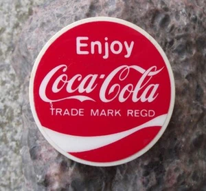 Antique Enjoy Coca Cola Soft Fizzy Carbonated Drink Coke Script Logo Pin Badge - Picture 1 of 2