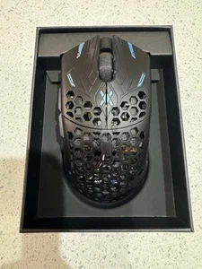Finalmouse Ultralight X Phantom Lion M Medium Gaming Mouse - Photo 1/6