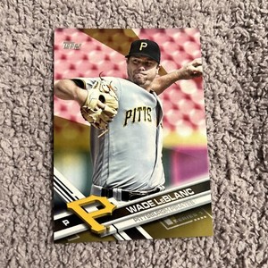 2017 Topps Gold Baseball Card #254 Wade LeBlanc Pittsburgh Pirates 1807/2017
