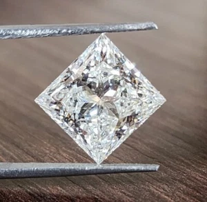 Loser im Labor gezüchteter CVD-Diamant 1 Kt Princess Brillantschliff D Farbe VVS1 zertifiziert - Bild 1 von 12