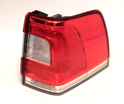 Lincoln Navigator 2015-2017 luz trasera pasajero lámpara de freno esquina exterior Foto 1 de 4