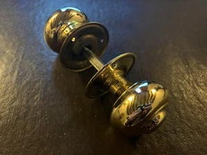 Pair of Reclaimed Antique Brass Georgian Door Knobs Handles Furniture (EBZ429) - Picture 1 of 6