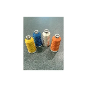 Filo da ricamo Madeira Polyneon cono da 1000 mt - Foto 1 di 1