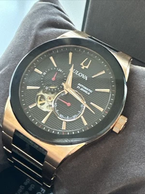 Reloj Automático Bulova Edición Grammy Latino Oro Rosa 98A236 Foto 1 de 4