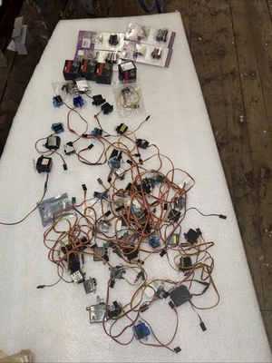 57!!! Servos mega Konvolut Microservo Mikroservos FMS Eflite - Bild 1 von 4