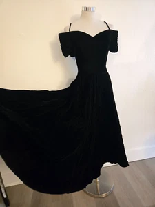 80s KARIN STEVENS BLACK VELVET OFF SHOULDER FULL SKIRT MIDI EVENING DRESS SZ 8 - Picture 1 of 7
