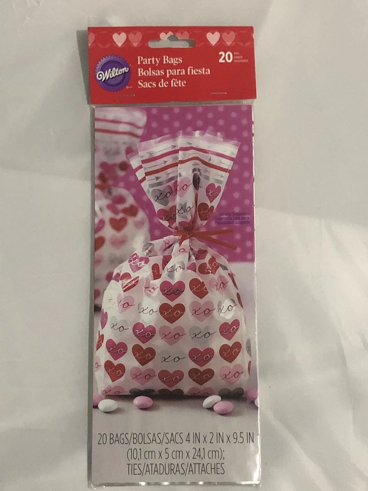 NEW Happy Valentine's Day Plastic Cello Treat Bags w/ties ~ 20 BAGS ~ 4" x 9.5” - Image 1 of 4
