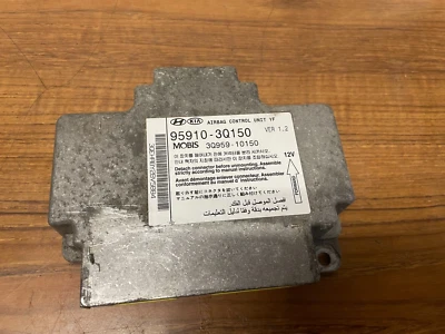 2012-2014 Hyundai Sonata 95910-3Q150 Chassis Control Module * Foto 1 de 3