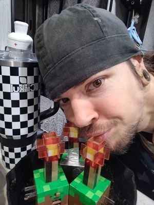 Lot of 3 Minecraft Redstone Torch Nightlight 2 USB Ports - ThinkGeek MoJang - Image 1 of 4