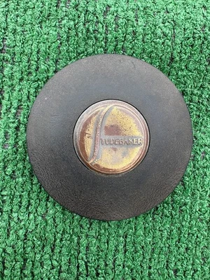 1938 ? Studebaker horn button - Image 1 of 4