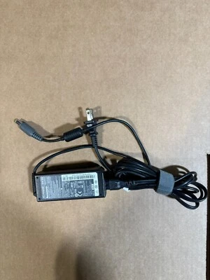 Lenovo Original 65W Genuino Nuevo Punta Redonda Cargador Adaptador de CA 2 Pin EE. UU. Sin conexión a tierra Foto 1 de 2