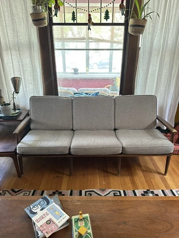 Baumritter 4 Piece Furniture Set. New Upholstery! Cover