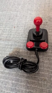 Competition Pro Joystick Mini Schwarz Rot Commodore 64/128 AMIGA Sega Atari 9PIN - Bild 1 von 2