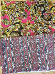 2 Tessuti Paisley tipo maglia anni 80 54" x 45" e 34 1/2" x66" rosa marrone rosso grigio - Foto 1 di 1