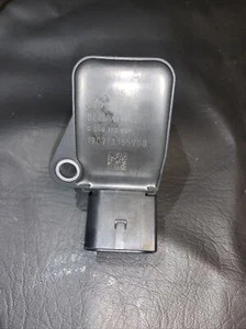 VW Audi Ignition Coil Pack OEM 06J905110E - Picture 1 of 3