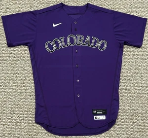 GRÖSSE 46 2023 COLORADO ROCKIES LILA SPIEL TRIKOT AUSGESTELLT LEER HINTEN NEU OHNE ETIKETT MLB HOLO - Bild 1 von 11
