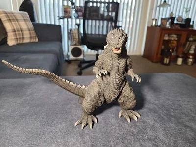 X-Plus Godzilla 2001 Toho Statue 30cm Series Yuji Sakai Collection GMK 12-inch - Image 1 of 4