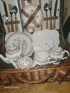 Rare Tuscan Fine Bone China Set Manufactured For Harrods BASKET NOT INCLUDED - Picture 1 of 23